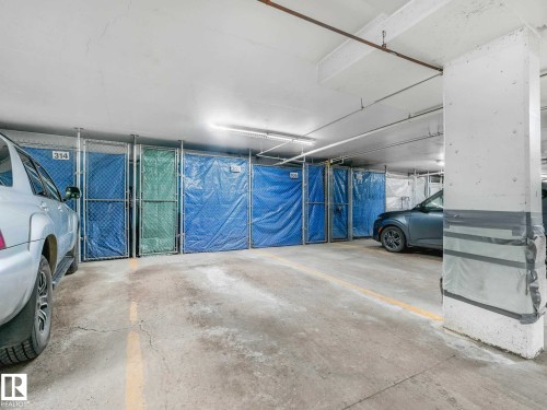 302 6703 172 Street, Edmonton, AB - Indoor Photo Showing Garage