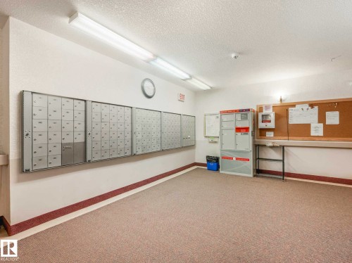 302 6703 172 Street, Edmonton, AB - Indoor Photo Showing Other Room