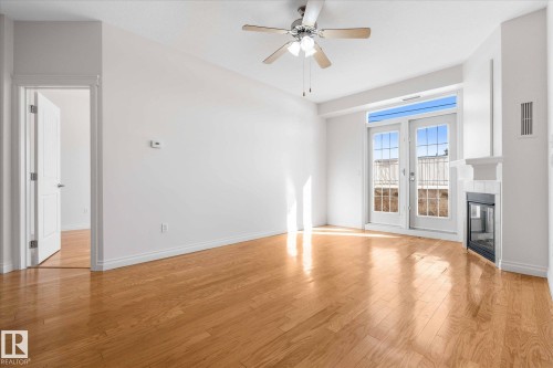 110 5211 50 Street, Stony Plain, AB - Indoor Photo Showing Other Room