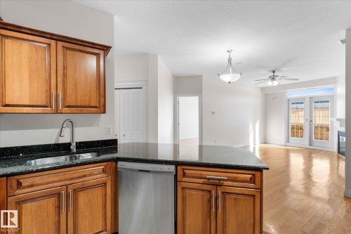 110 5211 50 Street, Stony Plain, AB - Indoor Photo Showing Kitchen With Double Sink