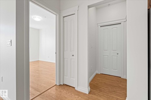 110 5211 50 Street, Stony Plain, AB - Indoor Photo Showing Other Room