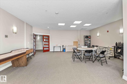 110 5211 50 Street, Stony Plain, AB - Indoor