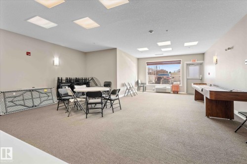 110 5211 50 Street, Stony Plain, AB - Indoor Photo Showing Other Room