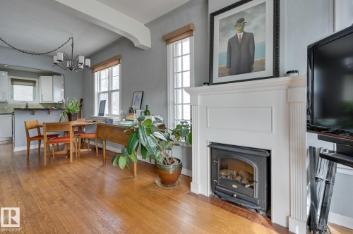 10038 88 Avenue, Edmonton, AB - Indoor With Fireplace
