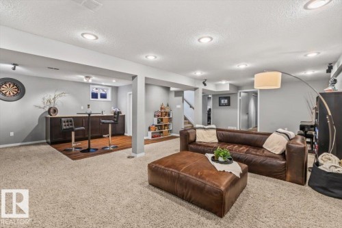8944 146A Street, Edmonton, AB - Indoor