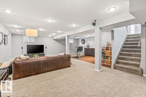 8944 146A Street, Edmonton, AB - Indoor