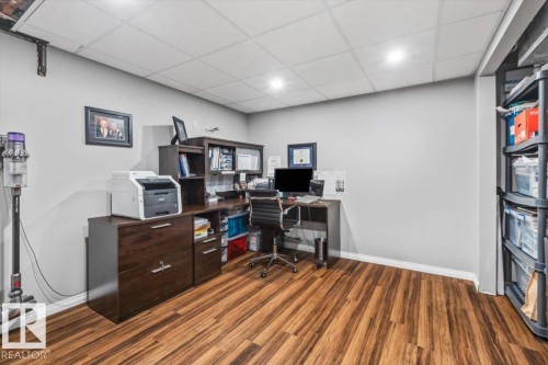 8944 146A Street, Edmonton, AB - Indoor Photo Showing Office