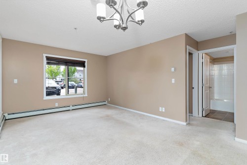 105 111 Watt Common, Edmonton, AB - Indoor Photo Showing Other Room