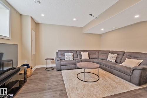 9855 79 Avenue, Edmonton, AB - Indoor