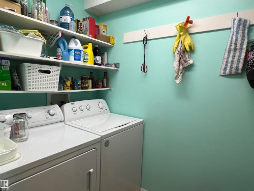 303 4004 47 Street, Drayton Valley, AB - Indoor Photo Showing Laundry Room