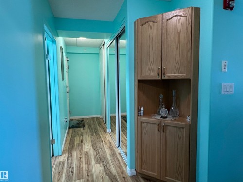 303 4004 47 Street, Drayton Valley, AB - Indoor