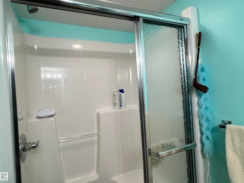 303 4004 47 Street, Drayton Valley, AB - Indoor Photo Showing Bathroom