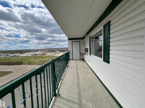 303 4004 47 Street, Drayton Valley, AB - Outdoor With Exterior