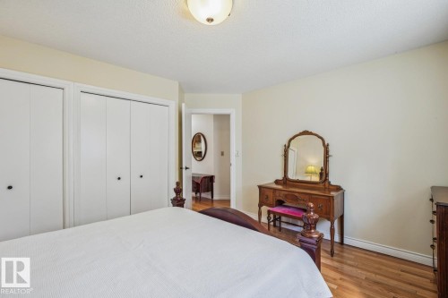 7531 137A Avenue, Edmonton, AB - Indoor Photo Showing Bedroom