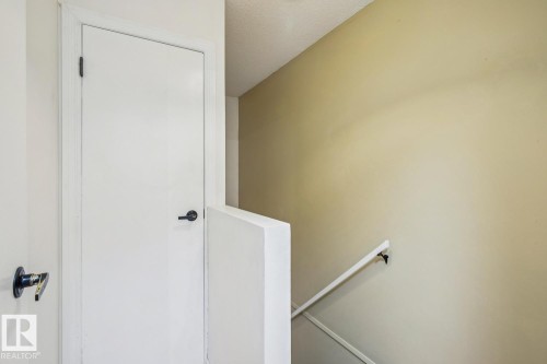 7531 137A Avenue, Edmonton, AB - Indoor Photo Showing Other Room