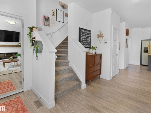 3608 8 Avenue, Edmonton, AB - Indoor Photo Showing Other Room