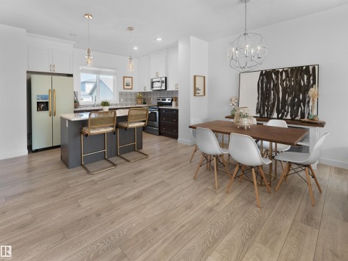 3608 8 Avenue, Edmonton, AB - Indoor Photo Showing Other Room