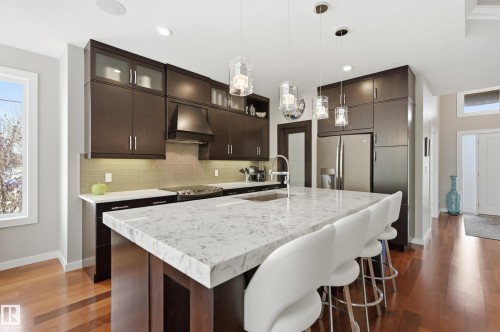 60 Lacombe Drive, St. Albert, AB - Indoor Photo Showing Kitchen With Upgraded Kitchen
