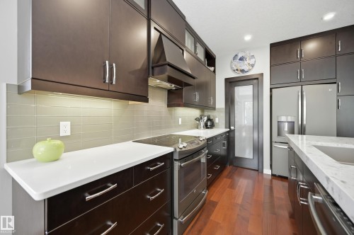 60 Lacombe Drive, St. Albert, AB - Indoor Photo Showing Kitchen With Upgraded Kitchen
