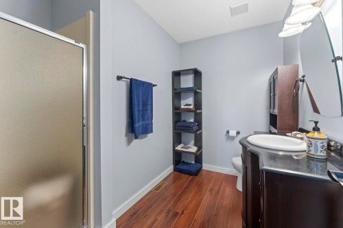 1938 Forest Drive, Cold Lake, AB - Indoor Photo Showing Bathroom