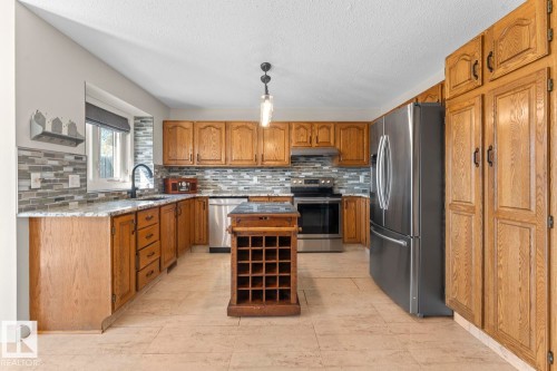 1938 Forest Drive, Cold Lake, AB - Indoor Photo Showing Kitchen