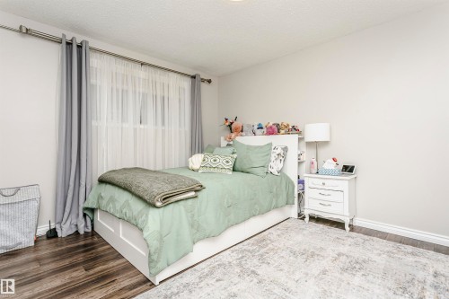 1044 106 Street, Edmonton, AB - Indoor Photo Showing Bedroom