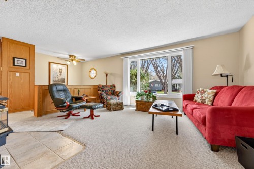 70 Flagstone Crescent, St. Albert, AB - Indoor Photo Showing Other Room