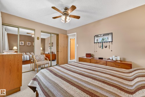 70 Flagstone Crescent, St. Albert, AB - Indoor Photo Showing Bedroom