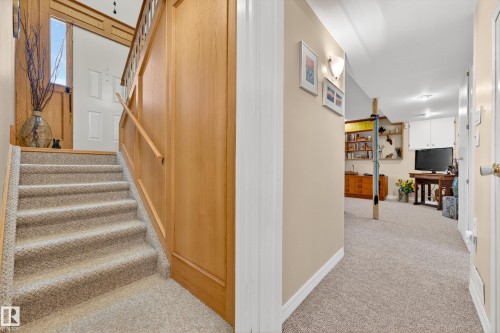 70 Flagstone Crescent, St. Albert, AB - Indoor Photo Showing Other Room