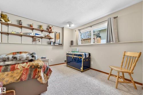70 Flagstone Crescent, St. Albert, AB - Indoor Photo Showing Other Room