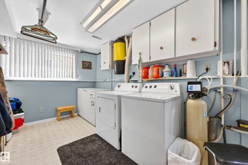70 Flagstone Crescent, St. Albert, AB - Indoor Photo Showing Laundry Room