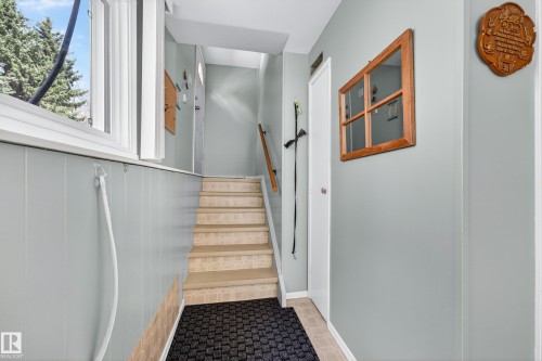 70 Flagstone Crescent, St. Albert, AB - Indoor Photo Showing Other Room