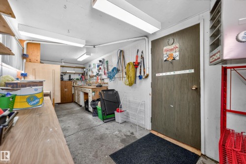 70 Flagstone Crescent, St. Albert, AB - Indoor