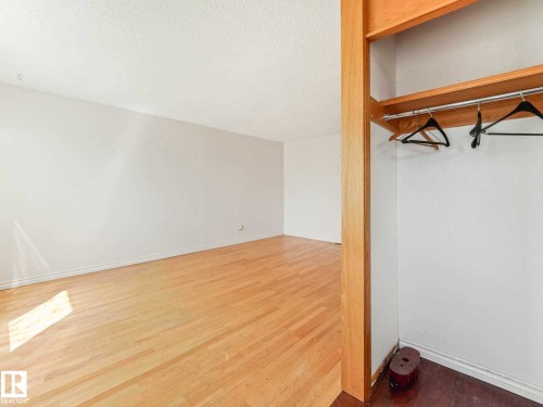 34 Camelot Avenue, Leduc, AB - Indoor Photo Showing Other Room