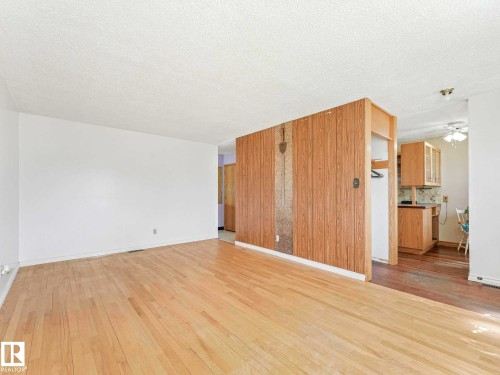 34 Camelot Avenue, Leduc, AB - Indoor Photo Showing Other Room