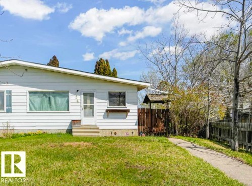 34 Camelot Avenue, Leduc, AB - Outdoor