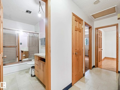 34 Camelot Avenue, Leduc, AB - Indoor