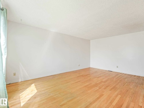 34 Camelot Avenue, Leduc, AB - Indoor Photo Showing Other Room