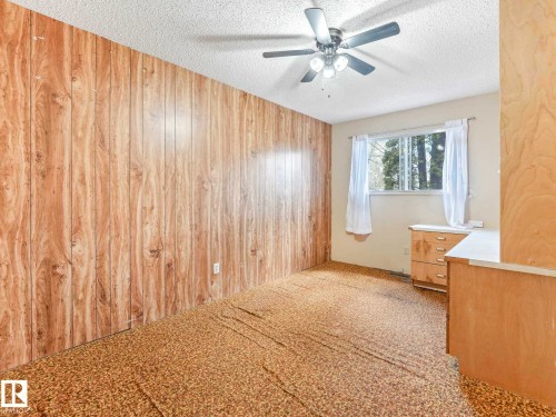 34 Camelot Avenue, Leduc, AB - Indoor Photo Showing Other Room