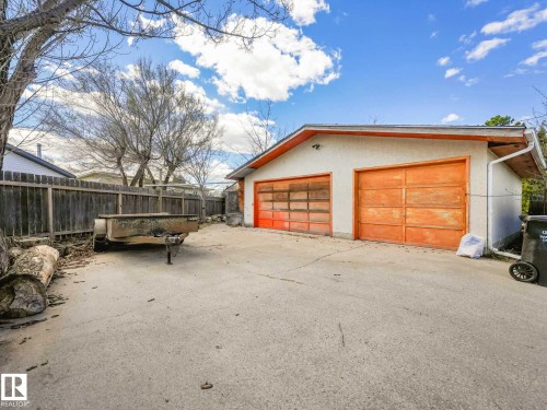 34 Camelot Avenue, Leduc, AB - Outdoor