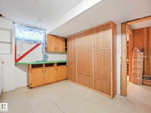34 Camelot Avenue, Leduc, AB - Indoor Photo Showing Other Room