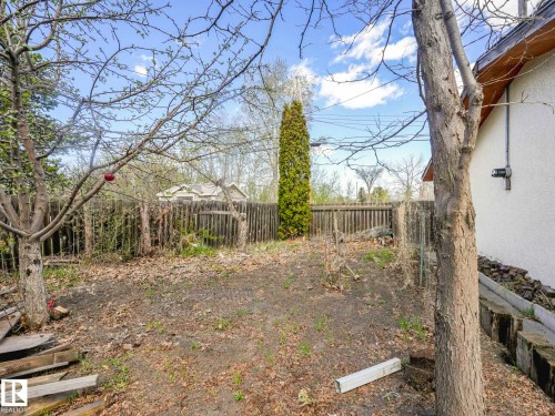 34 Camelot Avenue, Leduc, AB - Outdoor