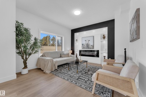 239 Linden Loop, Leduc, AB - Indoor Photo Showing Living Room