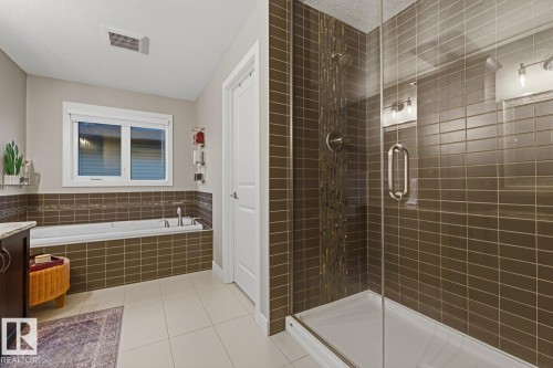 12943 202 Street, Edmonton, AB - Indoor Photo Showing Bathroom