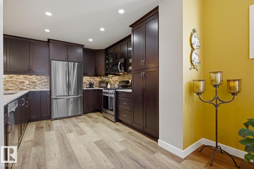 12943 202 Street, Edmonton, AB - Indoor Photo Showing Kitchen With Upgraded Kitchen