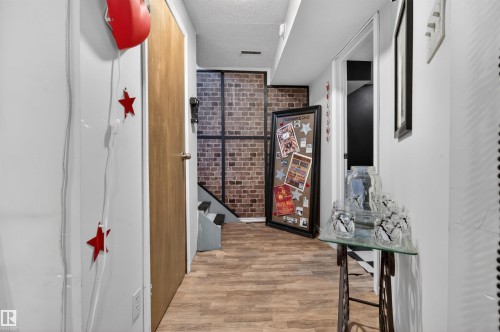 6402 106 Street Nw, Edmonton, AB - Indoor Photo Showing Other Room