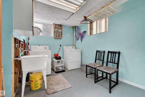 6402 106 Street Nw, Edmonton, AB - Indoor Photo Showing Laundry Room