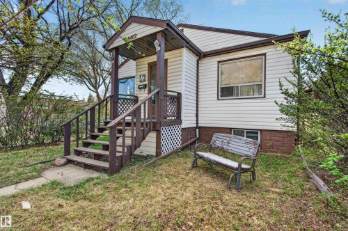 6402 106 Street Nw, Edmonton, AB - Outdoor