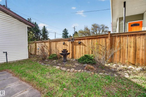 6402 106 Street Nw, Edmonton, AB - Outdoor