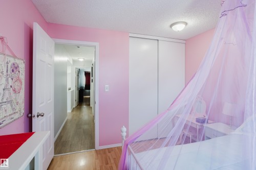 6 Kiniski Crescent, Edmonton, AB - Indoor